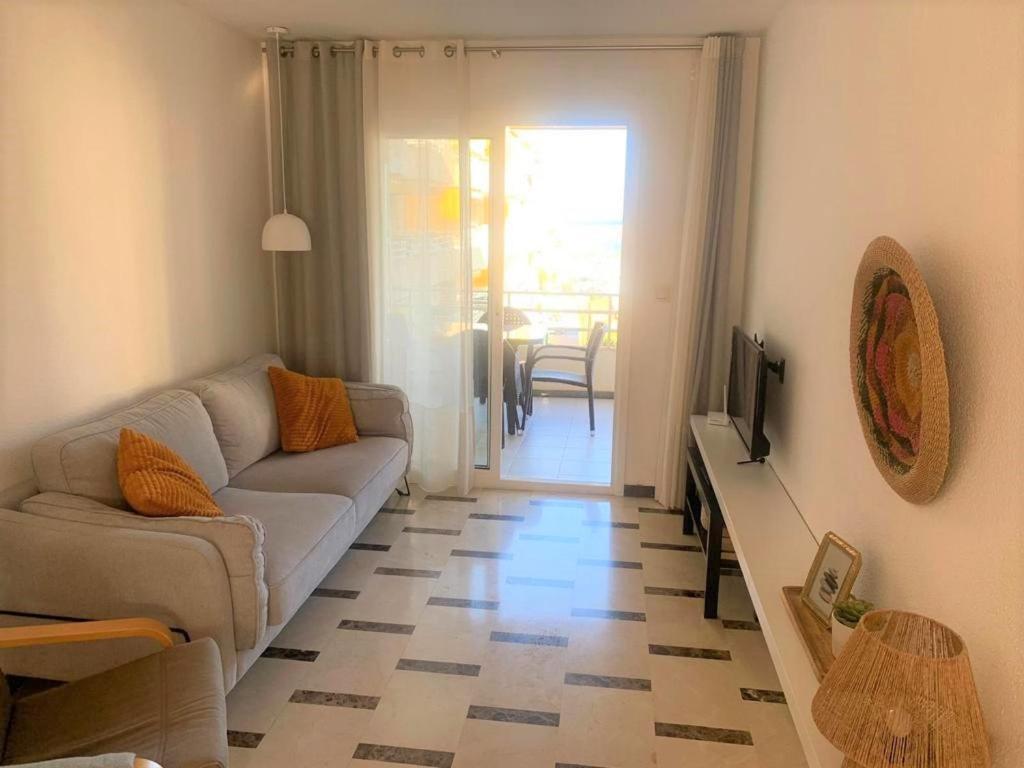 Acogedor Apartamento Frente Al Mar Con Piscina Алтеа Екстер'єр фото