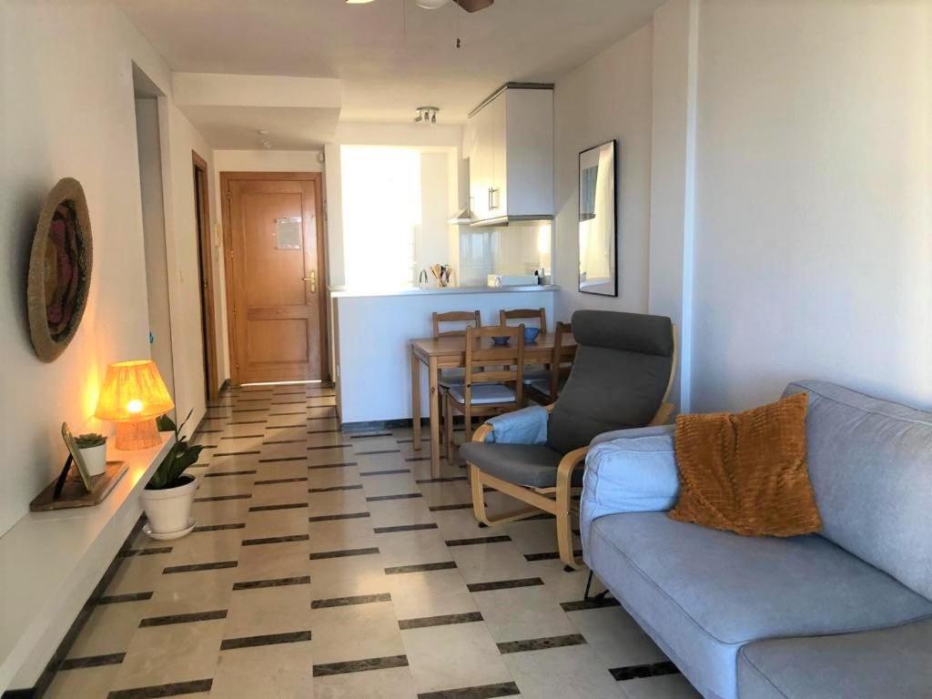 Acogedor Apartamento Frente Al Mar Con Piscina Алтеа Екстер'єр фото