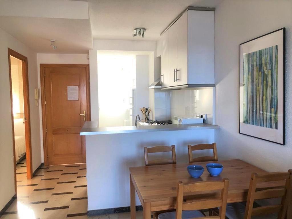 Acogedor Apartamento Frente Al Mar Con Piscina Алтеа Екстер'єр фото