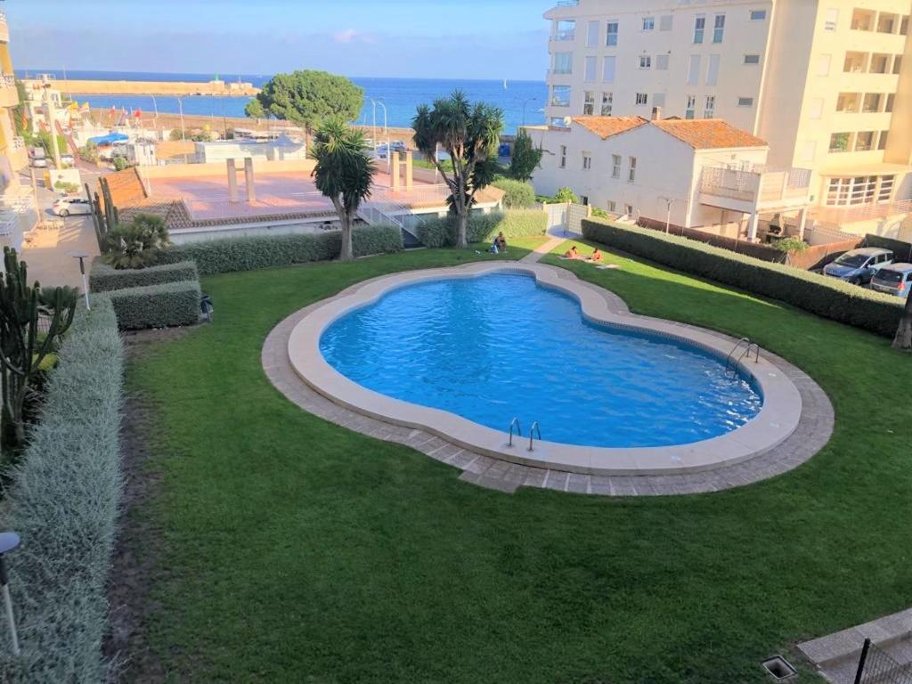 Acogedor Apartamento Frente Al Mar Con Piscina Алтеа Екстер'єр фото