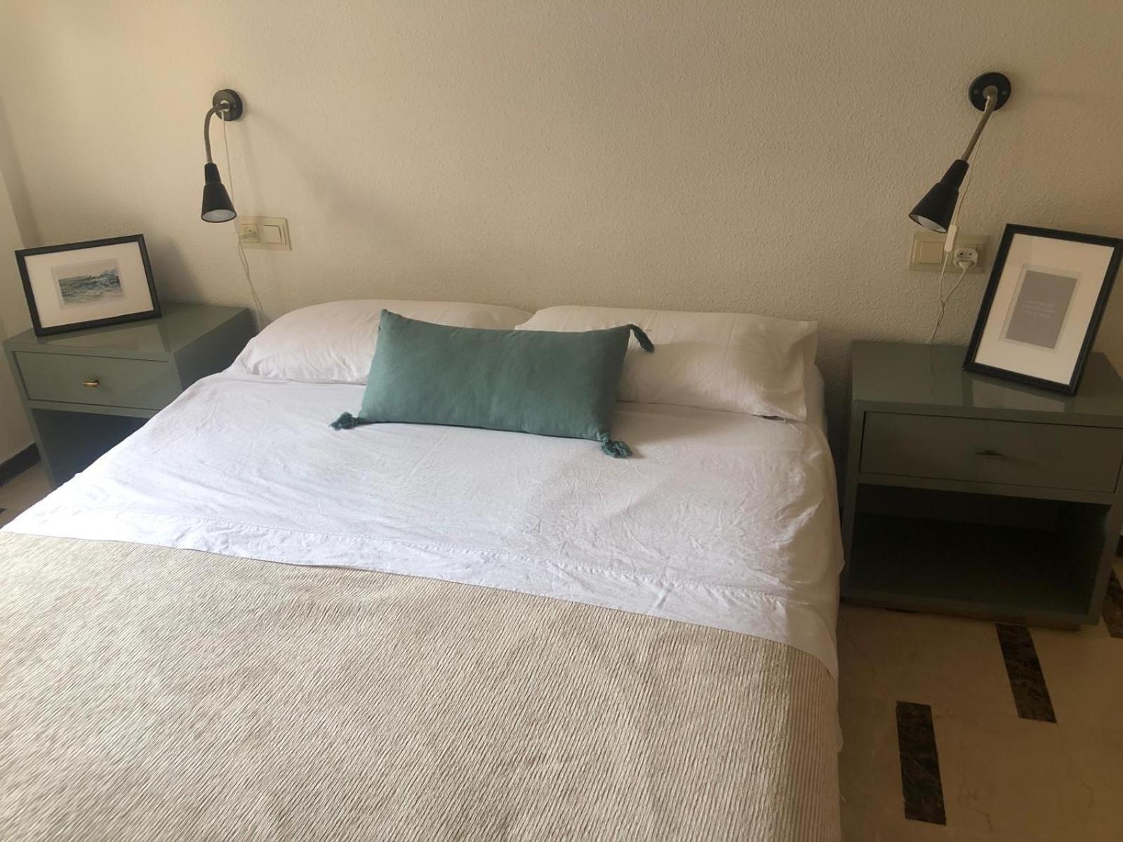 Acogedor Apartamento Frente Al Mar Con Piscina Алтеа Екстер'єр фото